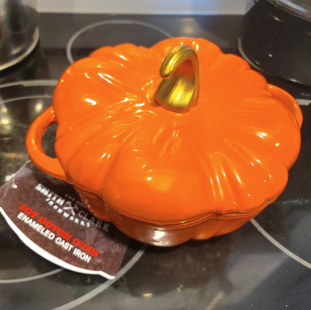 Pumpkin dutch oven 2QT